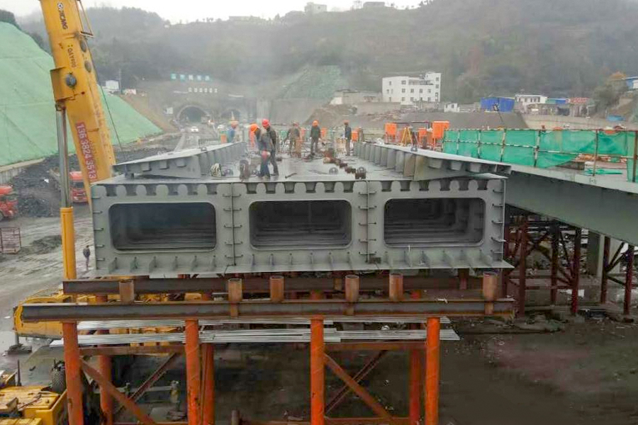 8. fesztávú acéldoboztartó, 3. szakasz, Fengxin Express Line, Zunyi City, Guizhou tartomány